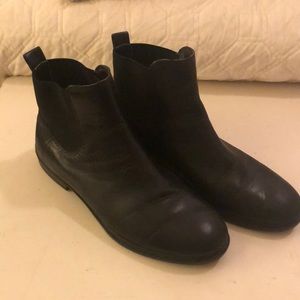Ecco Black Chelsea boots
